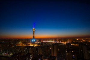 NBA历史最佳控卫争论：魔术师约翰逊与库里。，魔术师约翰逊最佳防守